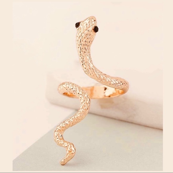 π3/$30 New Gold Serpent Ring - Picture 2 of 3